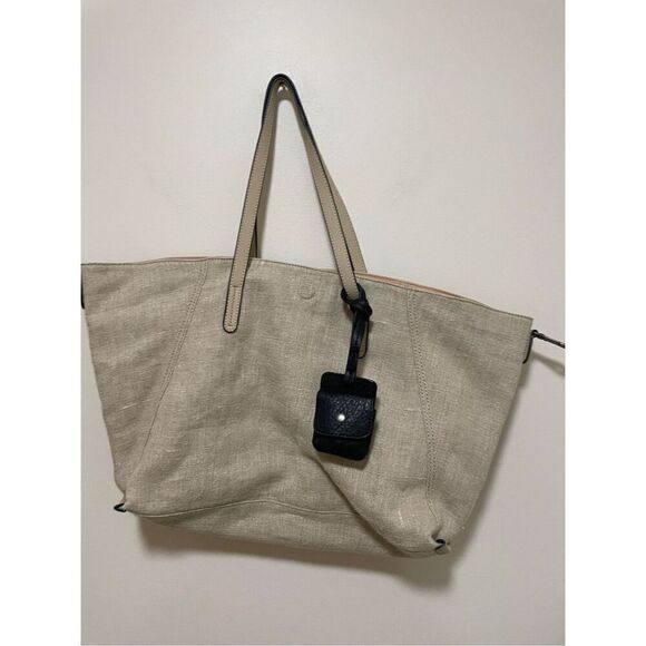 New Free People Street Sounds Pod Clip I have all colors - Picture 4 of 8